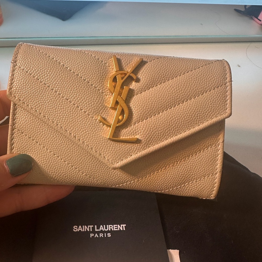 Saint Laurent Ivory Quilted Leather Wallet - Picture 2 of 10